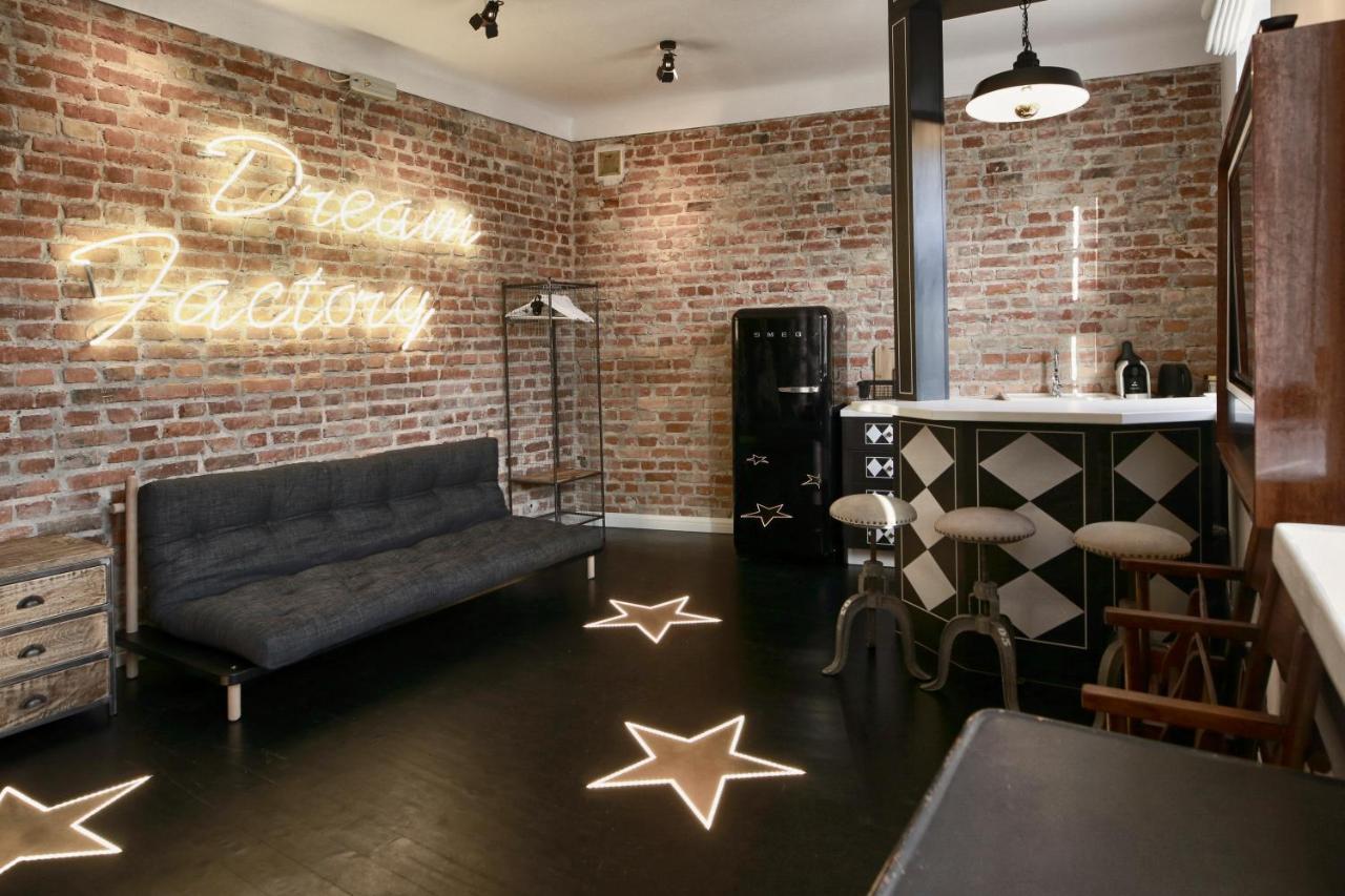 Dream Factory Apartment Варшава Екстериор снимка
